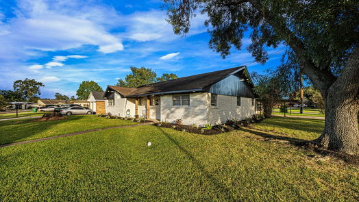 Houston 1-story, 3-bed 5426 Whispering Creek Way-idx