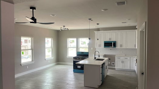 Houston null-story, 3-bed 8305 JENNINGS-idx