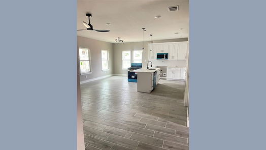 Houston null-story, 3-bed 8305 JENNINGS-idx
