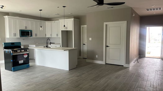 Houston null-story, 3-bed 8305 JENNINGS-idx
