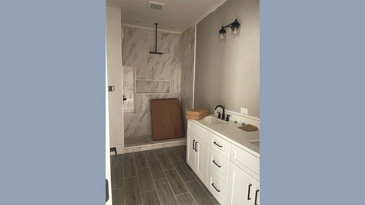 Houston null-story, 3-bed 8305 JENNINGS-idx