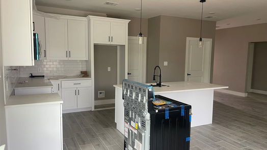 Houston null-story, 3-bed 8305 JENNINGS-idx
