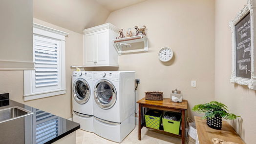Houston 1-story, 4-bed 1729 Viking Drive-idx