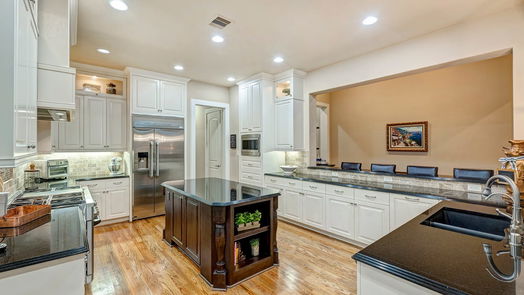 Houston 1-story, 4-bed 1729 Viking Drive-idx