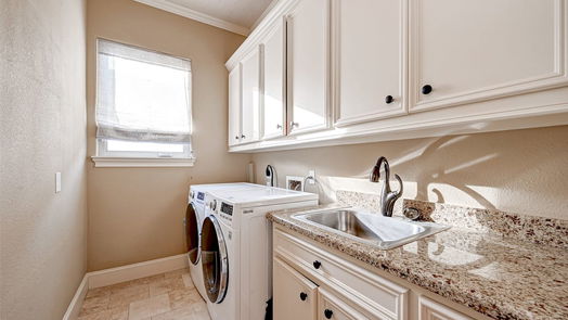 Houston 3-story, 4-bed 1636 Richelieu Lane-idx