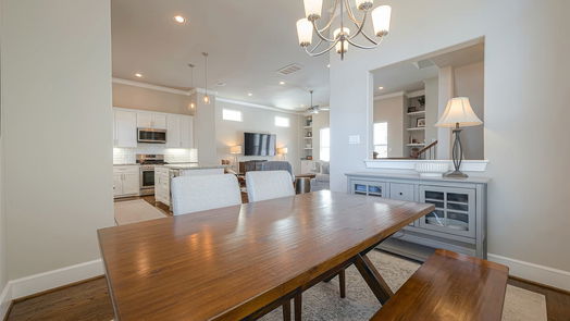 Houston 3-story, 3-bed 880 Wakefield Drive B-idx