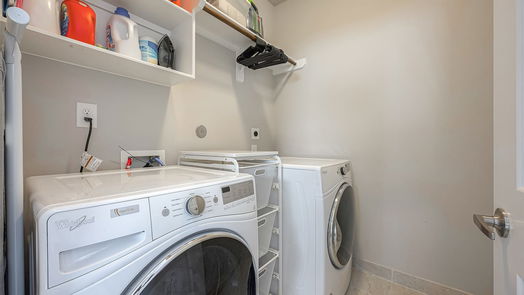 Houston 3-story, 3-bed 880 Wakefield Drive B-idx