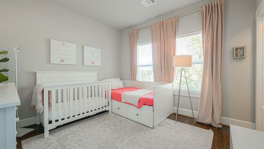 Houston 3-story, 3-bed 880 Wakefield Drive B-idx