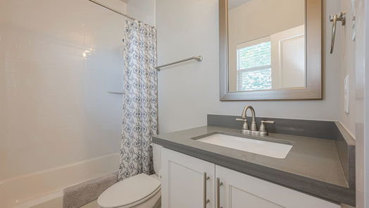Houston 3-story, 3-bed 880 Wakefield Drive B-idx