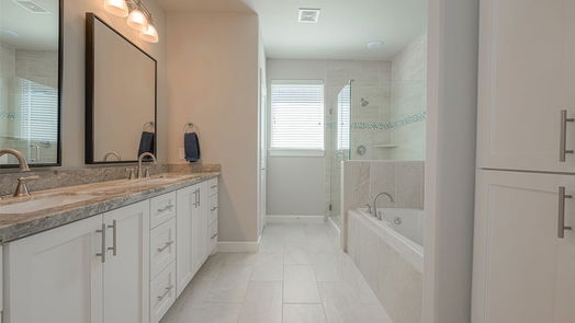 Houston 3-story, 3-bed 880 Wakefield Drive B-idx