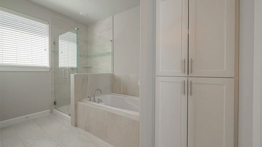 Houston 3-story, 3-bed 880 Wakefield Drive B-idx
