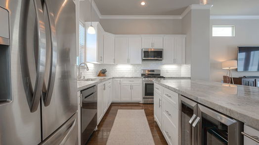 Houston 3-story, 3-bed 880 Wakefield Drive B-idx