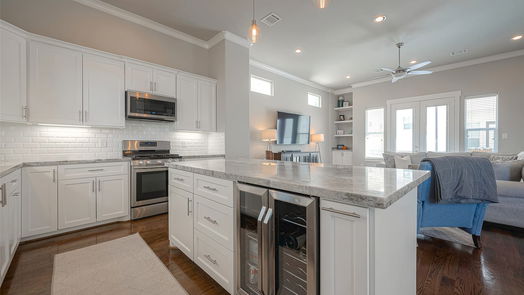 Houston 3-story, 3-bed 880 Wakefield Drive B-idx
