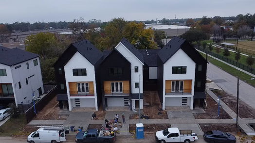 Houston 3-story, 3-bed 3811 E Harvard Street-idx
