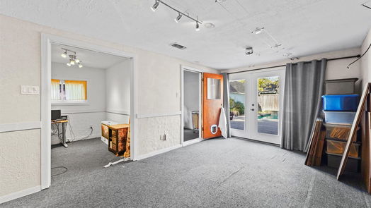 Houston 1-story, 2-bed 404 W 31st Street-idx