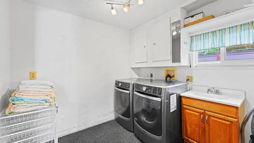 Houston 1-story, 2-bed 404 W 31st Street-idx