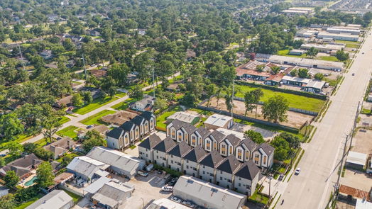 Houston 3-story, 3-bed 5214 Green Pine Tree Drive-idx