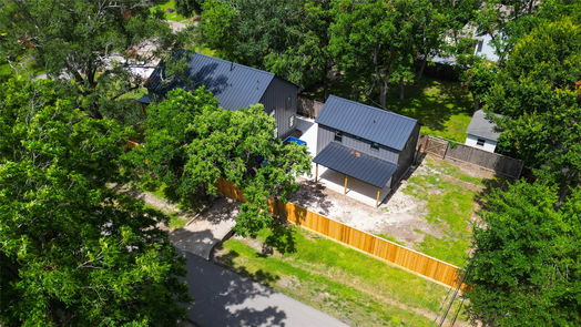 Houston 2-story, 5-bed 404 W 30th Street-idx