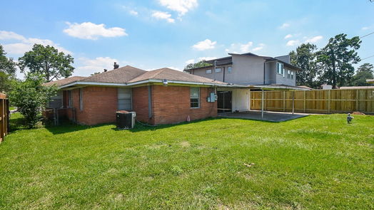 Houston 1-story, 3-bed 934 W 31st Street-idx