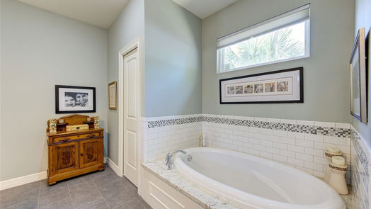 Houston 2-story, 5-bed 1642 Wakefield Drive-idx
