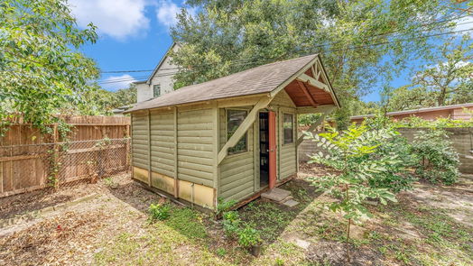 Houston 1-story, 2-bed 518 Azaleadell Drive-idx