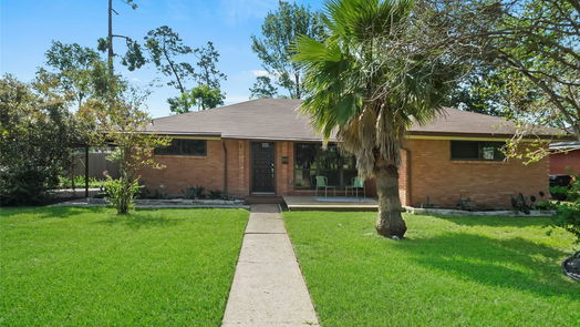 Houston 1-story, 3-bed 4266 T C Jester Boulevard-idx