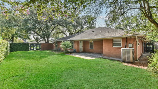 Houston 1-story, 3-bed 702 Azaleadell Drive-idx