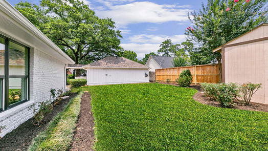 Houston 1-story, 3-bed 4934 Oak Forest Drive-idx