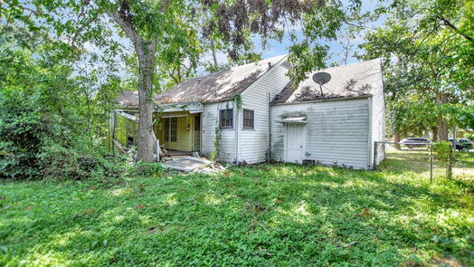 Houston 1-story, 2-bed 420 W 34th Street-idx