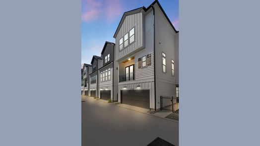 Houston 3-story, 3-bed 2017 Lou Ellen Lane E-idx