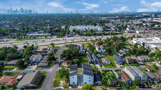 Houston 3-story, 3-bed 216A E 31st 1/2 Street-idx