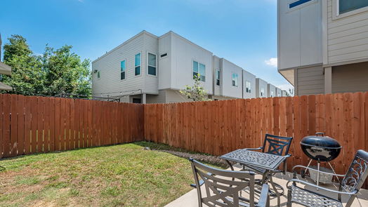 Houston 2-story, 3-bed 607 Thornton Oaks Lane-idx