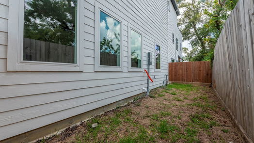 Houston 3-story, 3-bed 1416 W 34th 1/2 Street-idx