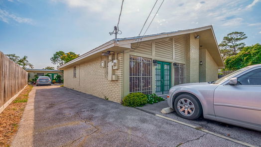 Houston 1-story, 3-bed 701 Janisch Road-idx