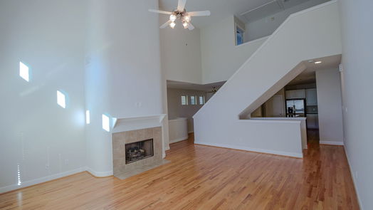 Houston 3-story, 3-bed 650 Westcross Street 44-idx