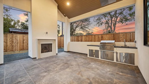 Houston 2-story, 4-bed 1334 Chantilly Lane-idx