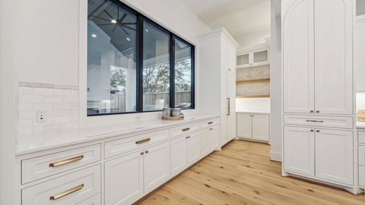 Houston 2-story, 4-bed 1334 Chantilly Lane-idx
