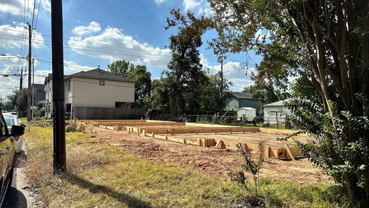 Houston 3-story, 3-bed 322 E 35TH ST-idx