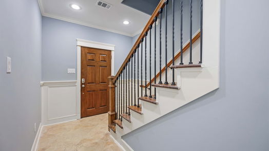 Houston 4-story, 4-bed 2107 Oatfield Drive-idx