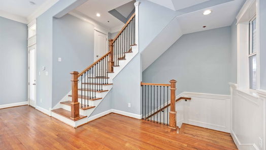 Houston 4-story, 4-bed 2107 Oatfield Drive-idx