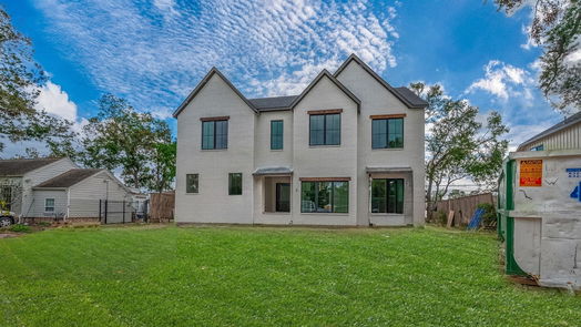 Houston 2-story, 5-bed 431 W 30th Street-idx