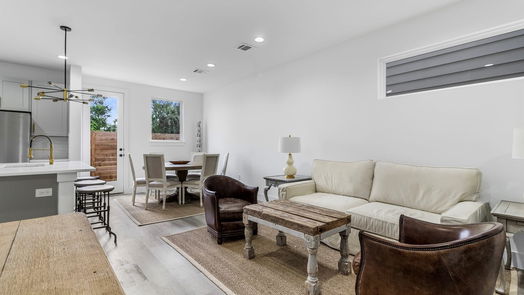Houston 2-story, 3-bed 409 Alvia Run Lane B2-idx