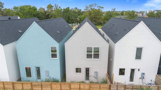 Houston 2-story, 3-bed 409 Alvia Run Lane B2-idx
