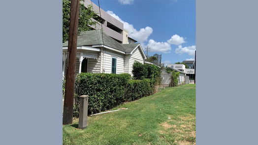 Houston 1-story, 2-bed 1106 Oneil Street-idx