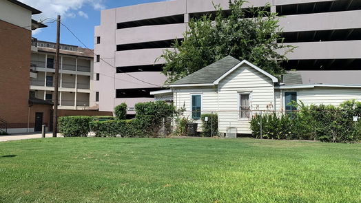 Houston 1-story, 2-bed 1106 Oneil Street-idx