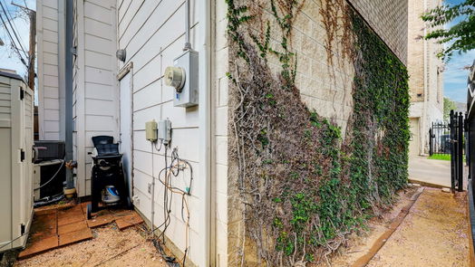 Houston 4-story, 2-bed 700 W Clay Street 0-idx