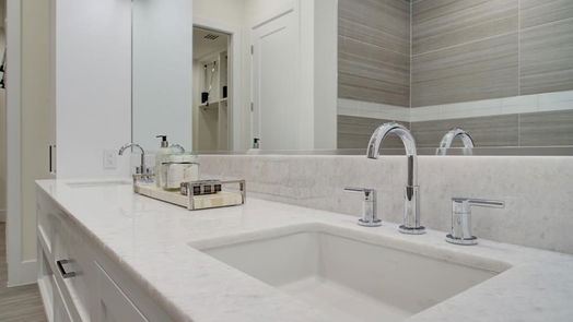 Houston 3-story, 3-bed 406 W Bell-idx