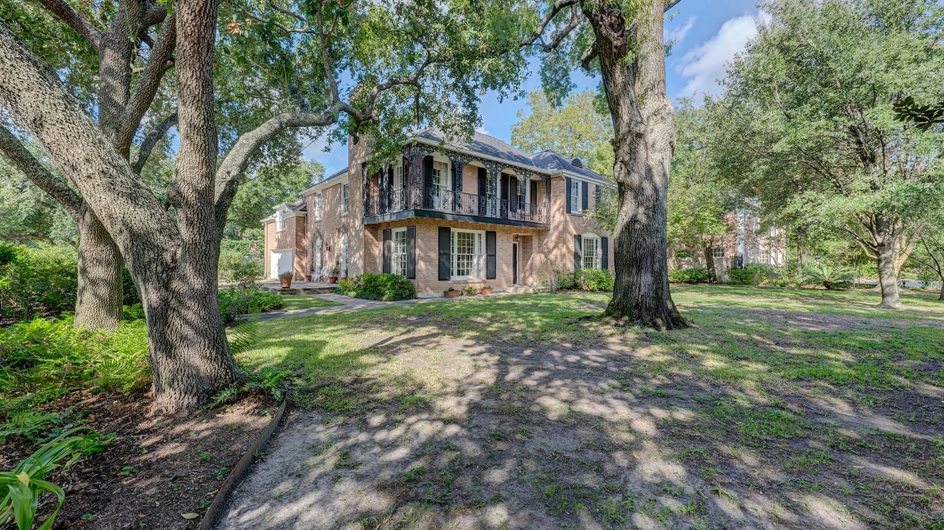 Houston 2-story, 3-bed 2900 Chevy Chase Drive-idx