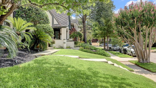 Houston 2-story, 5-bed 1963 W Mckinney Street-idx