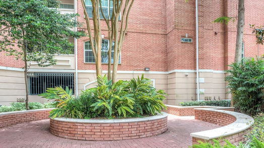 Houston 1-story, 2-bed 2100 Welch Street C109-idx